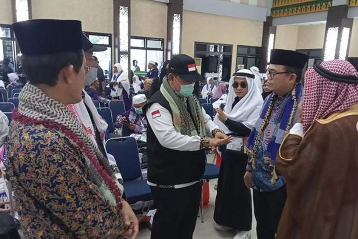 Pj Bupati Banyuasin sambut kedatangan jamaah haji Banyuasin Kloter 16