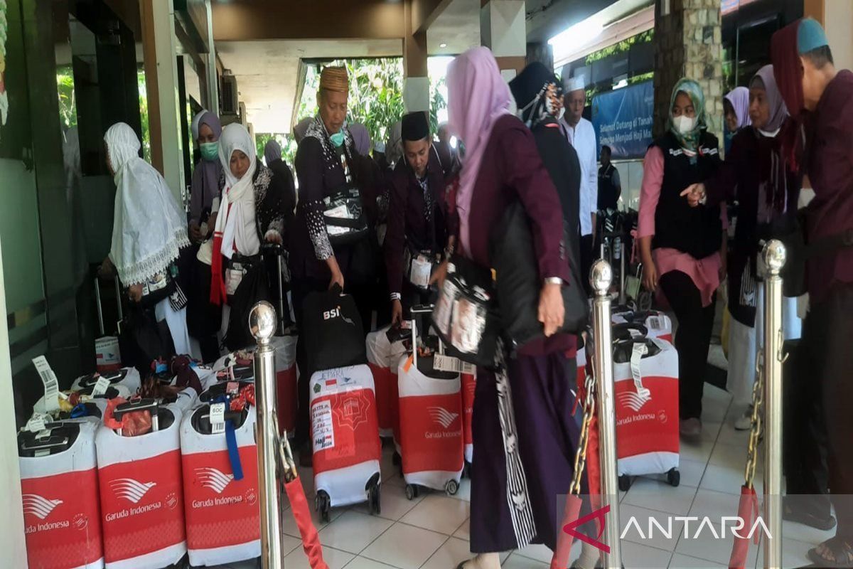 Debarkasi Solo kedatangan Kloter 73 asal Jepara pada Minggu