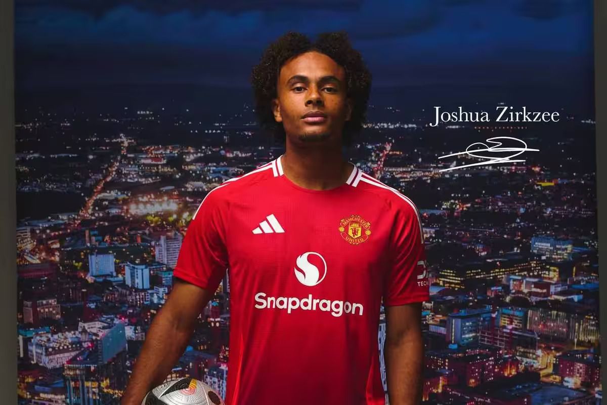 Manchester United resmi umumkan transfer Joshua Zirkzee dari Bologna