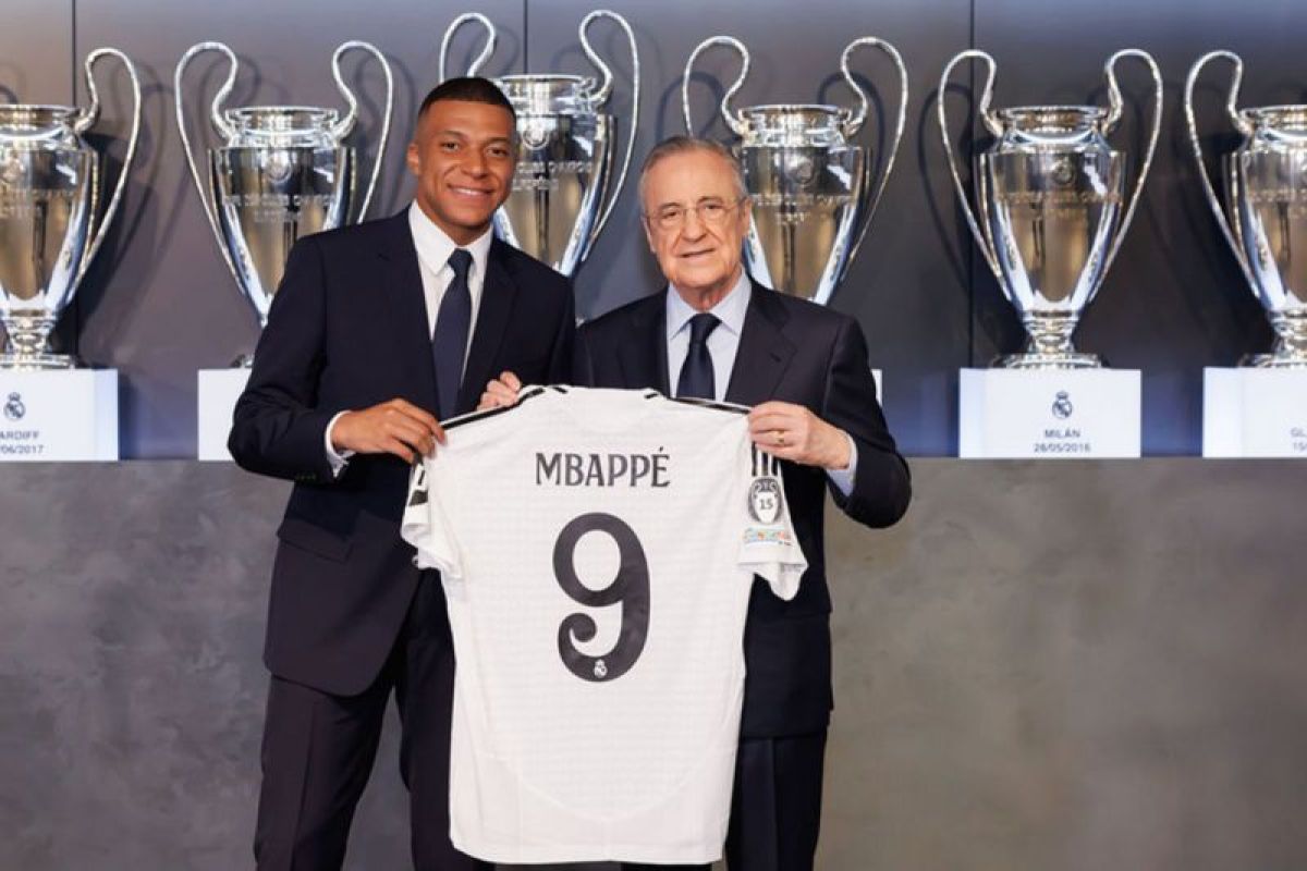 Real Madrid perkenalkan Kylian Mbappe