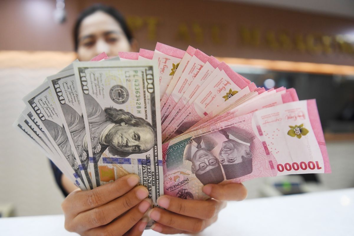 Nilai tukar rupiah tertekan setelah rilis pertumbuhan China yang lebih rendah