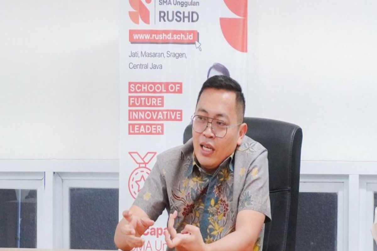 Angkatan kedua SMA Unggulan Rushd mulai masuk sekolah