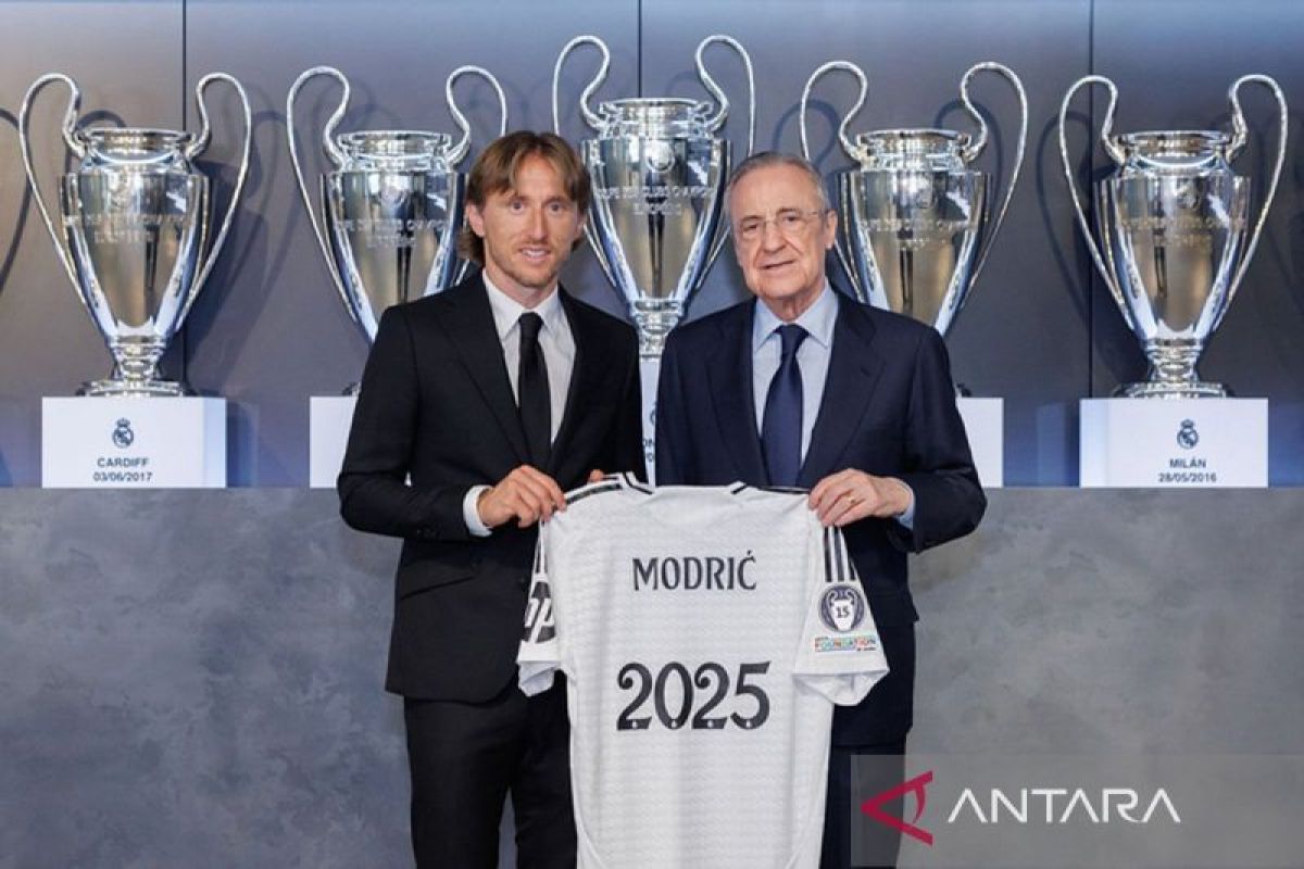 Real Madrid resmi perpanjang kontrak Luka Modric hingga 2025