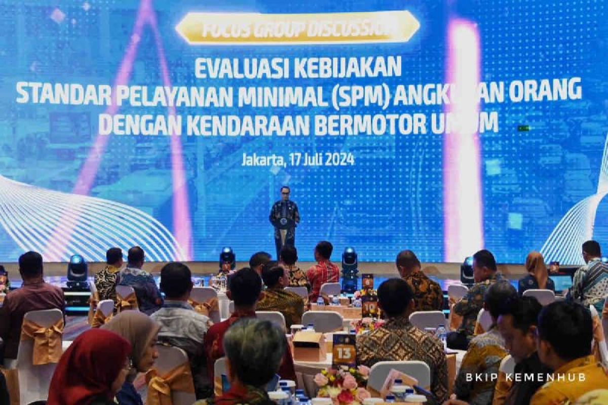 Menhub: Pembatasan umur kendaraan angkutan umum perlu dikaji ulang