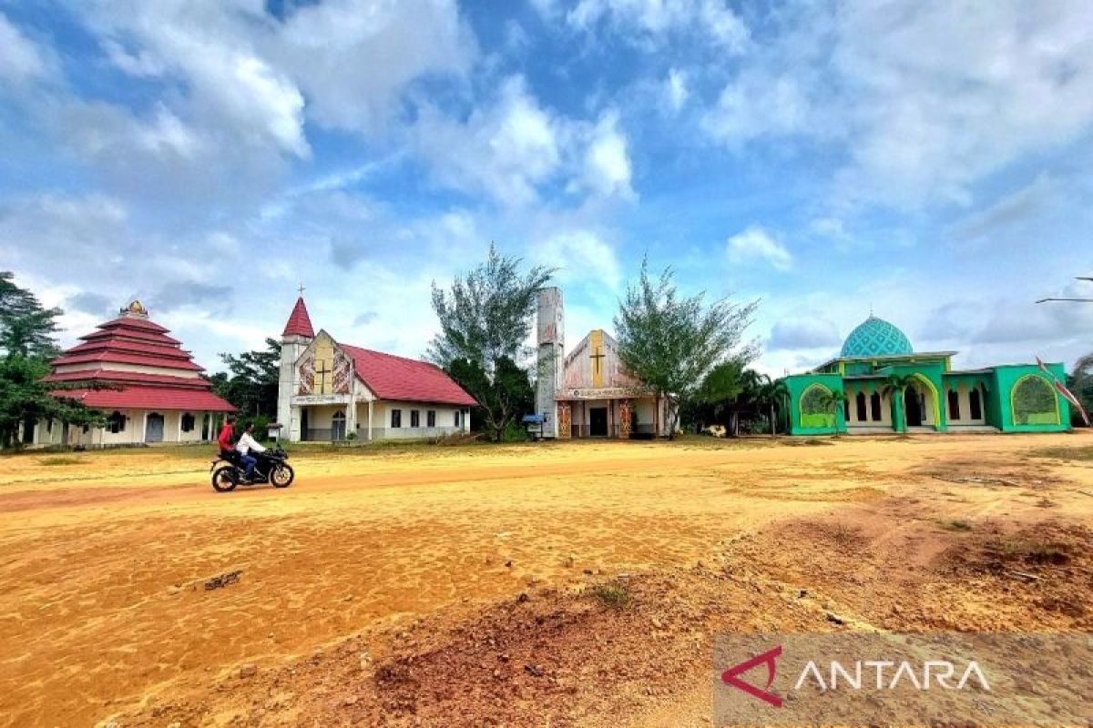 Bupati Kotim wacanakan Tumbang Kalang jadi Desa Toleransi Umat Beragama