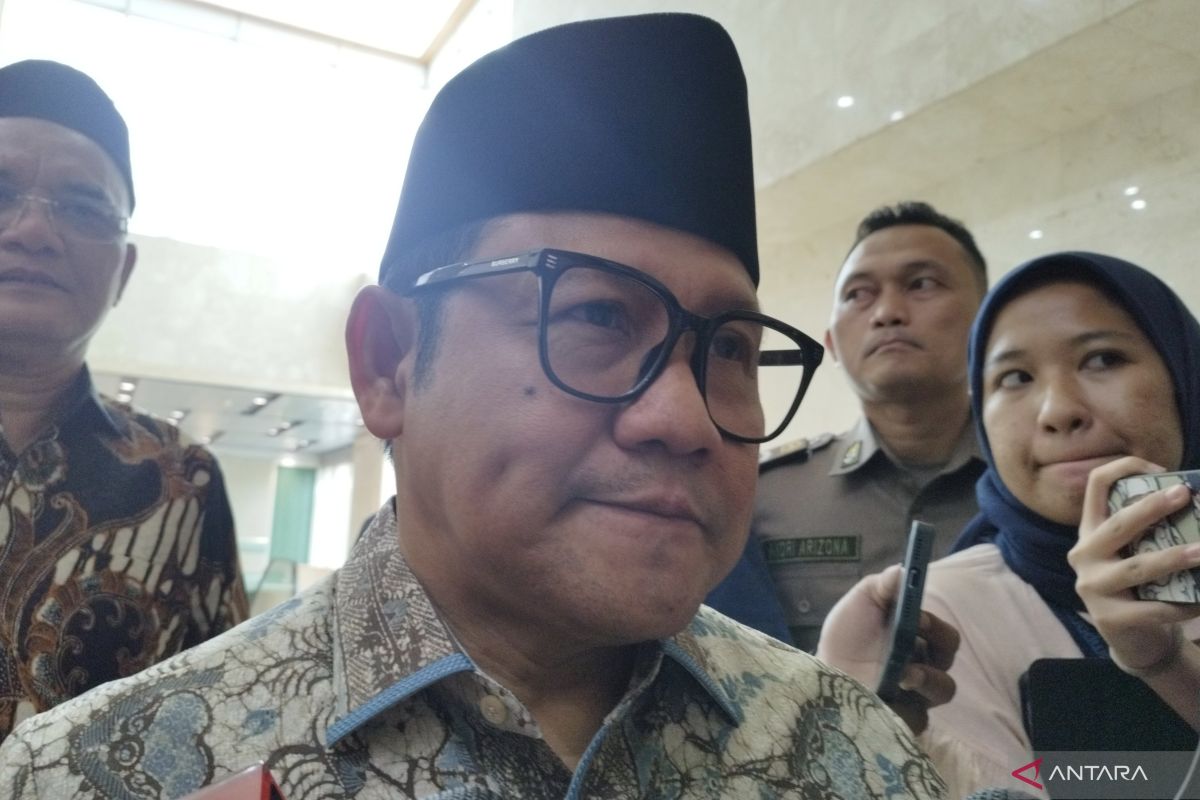 DPR minta kebijakan asuransi wajib bagi kendaraan ditinjau ulang