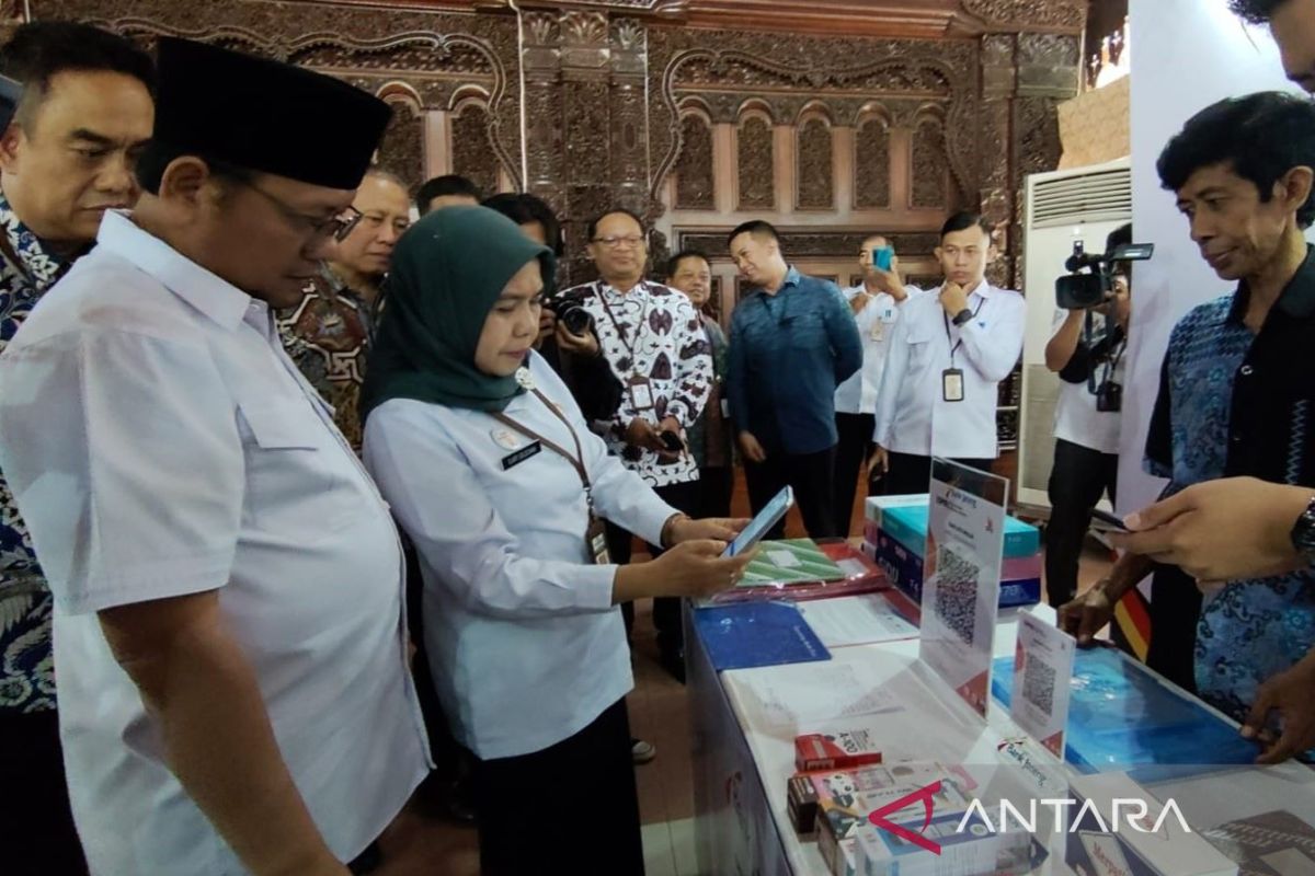 Pemkab Kudus  terapkan penggunaan kartu kredit pemda