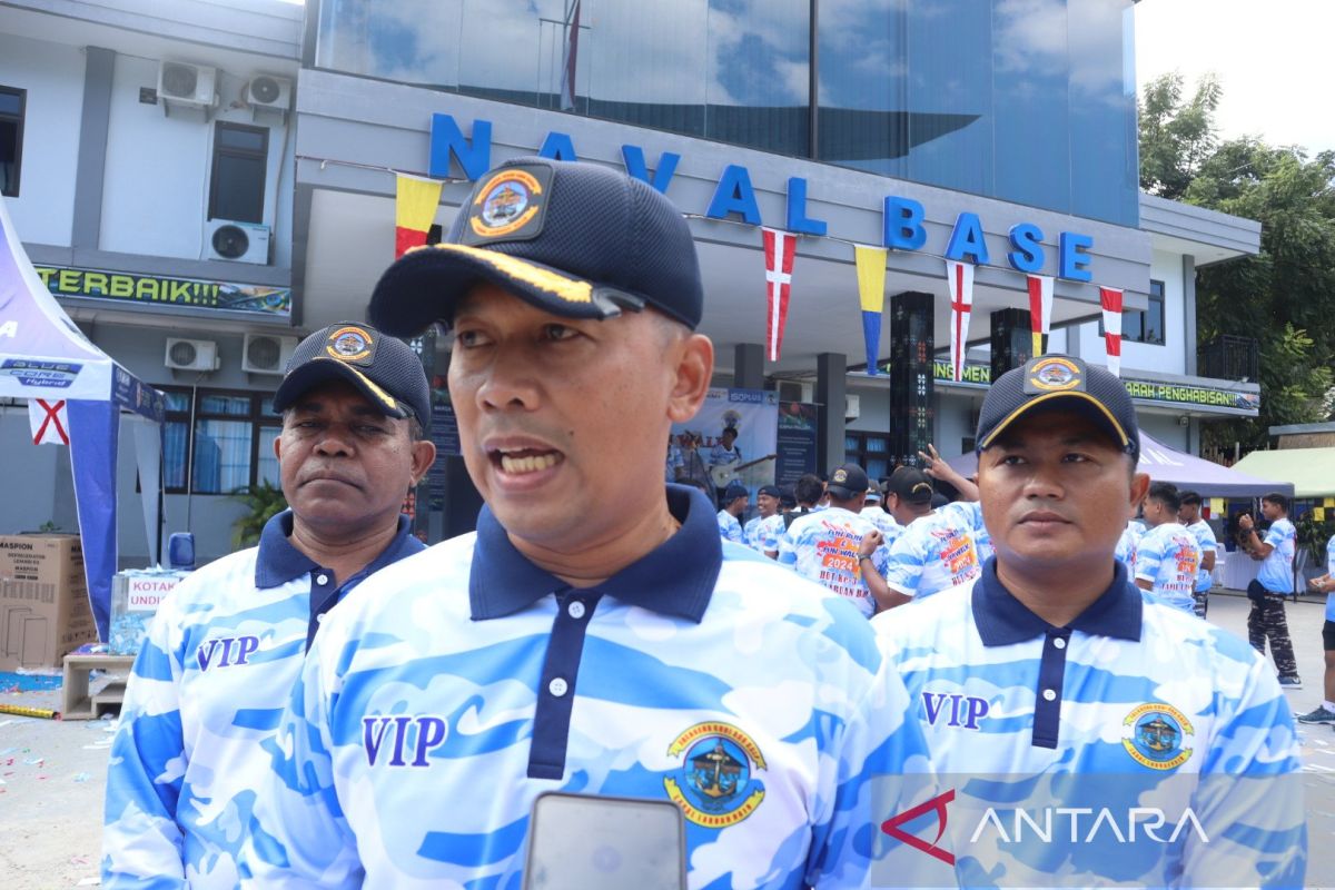 Lanal Labuan Bajo ajak warga kunjungi tiga KRI