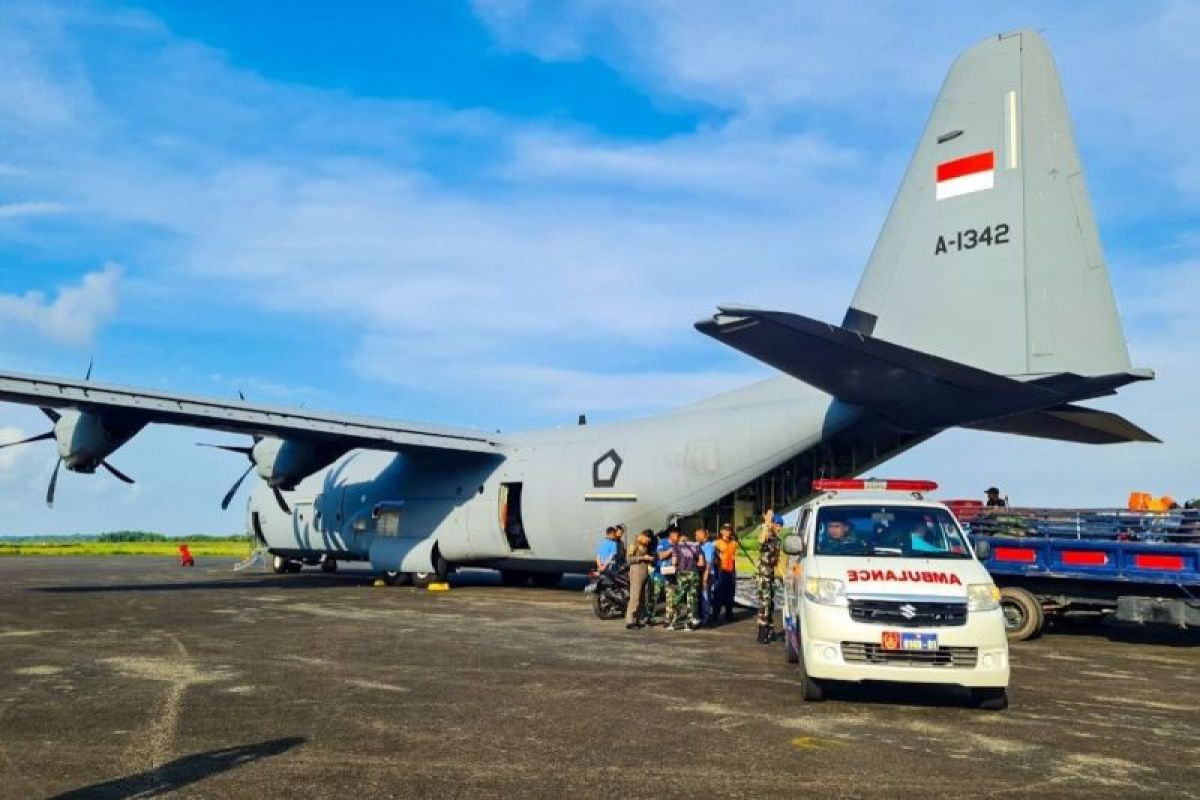 Pesawat Hercules TNI AU bawa pasien tumor ginjal dari Natuna ke Jakarta