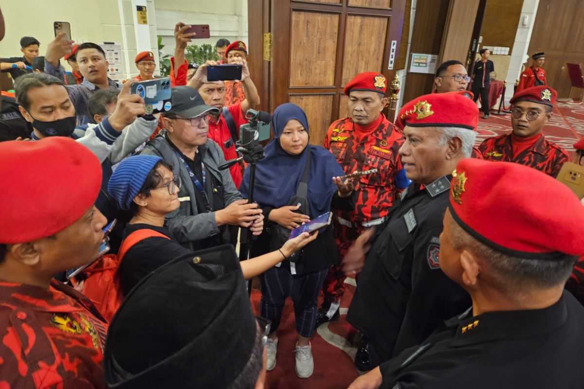 Komarudin Watubun gembleng semangat juang kader PDIP Yogyakarta