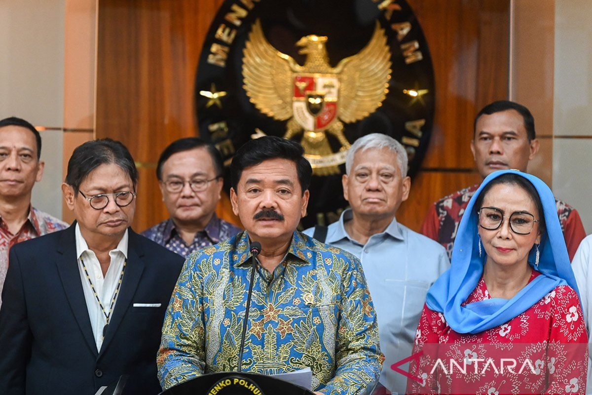 Kemenko Polhukam mengumumkan 12 nama calon anggota Kompolnas