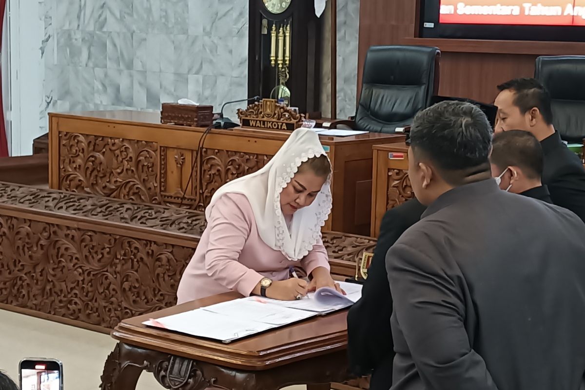 Wali Kota Semarang hadiri rapat paripurna pascapenggeledahan  KPK