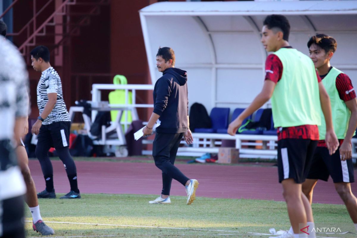 Indra Sjafri ungkap kesuburan Timnas Indonesia U-19 di bek, tak problem