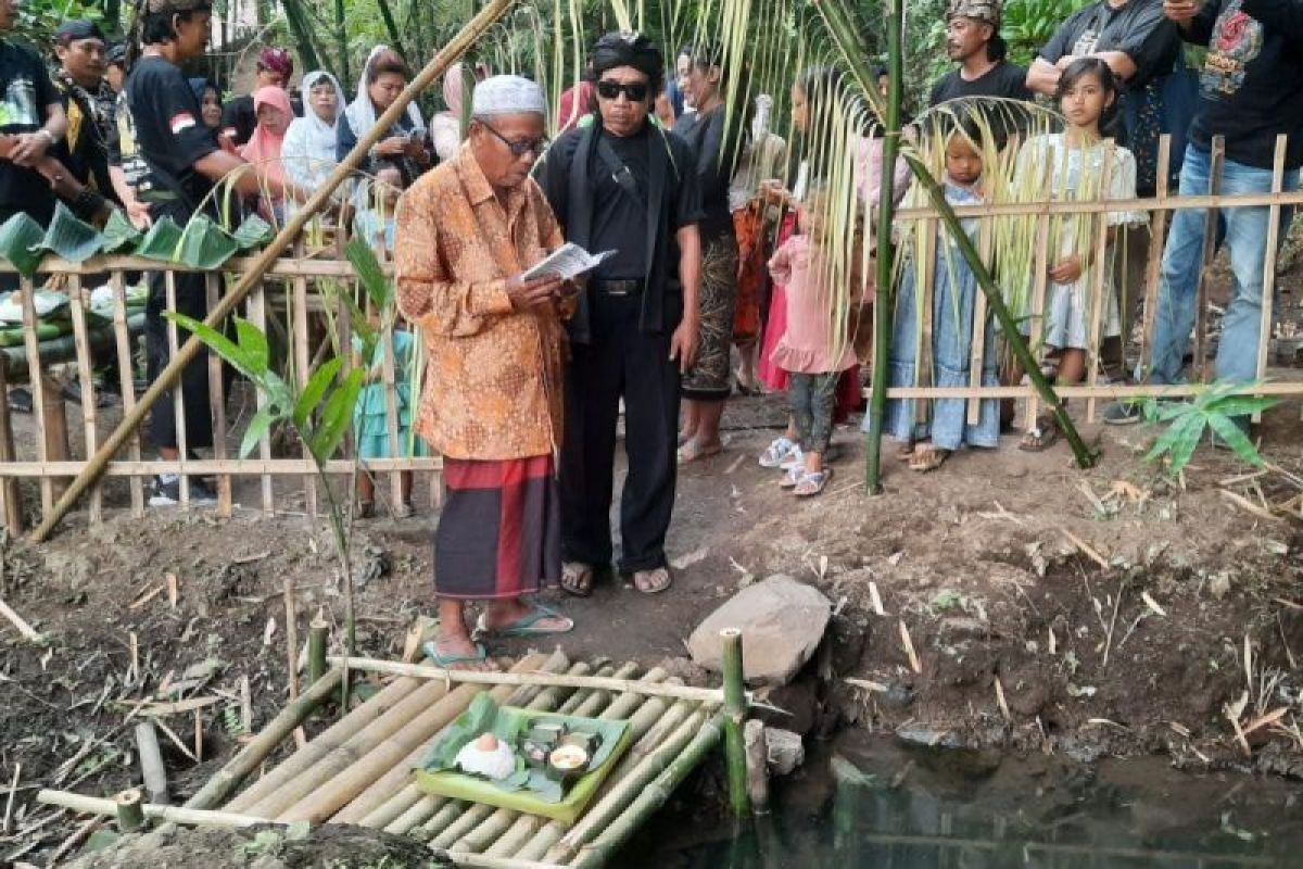 Purnama di Jambuan, Jember upaya merawat ruang hidup dengan jalan kebudayaan