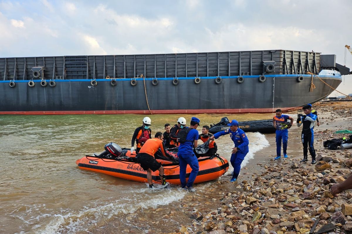 SAR Tanjungpinang temukan jasad pekerja yang jatuh ke laut