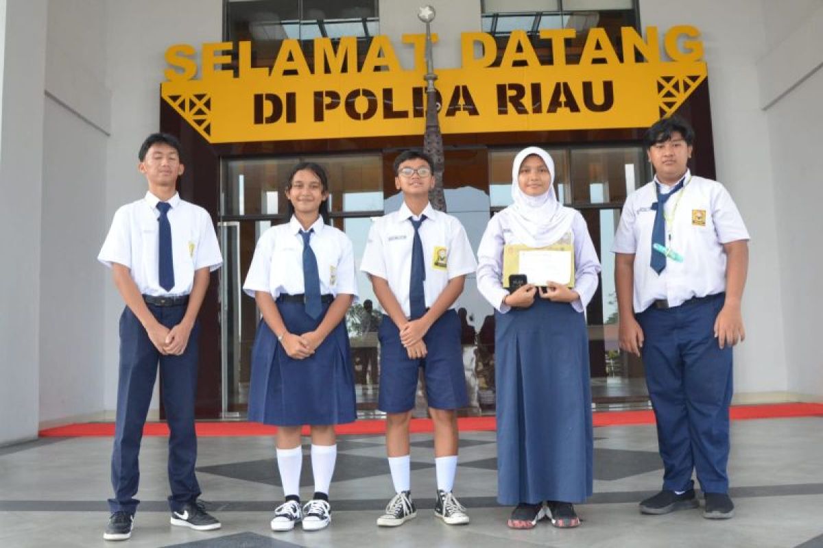 Pentas seni hingga perekaman KIA dan KTP ramaikan Hari Anak Nasional di Riau