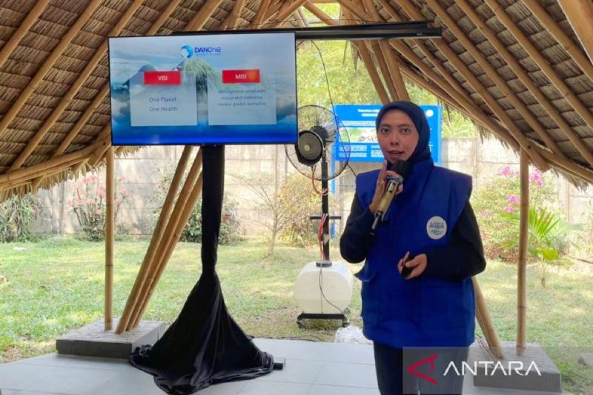 AQUA berkomitmen kembalikan lebih banyak air ke alam