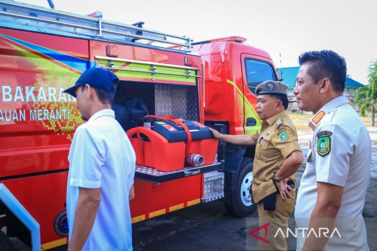 Meranti baru miliki mobil damkar baru setelah 12 tahun, Bupati minta dimaksimalkan