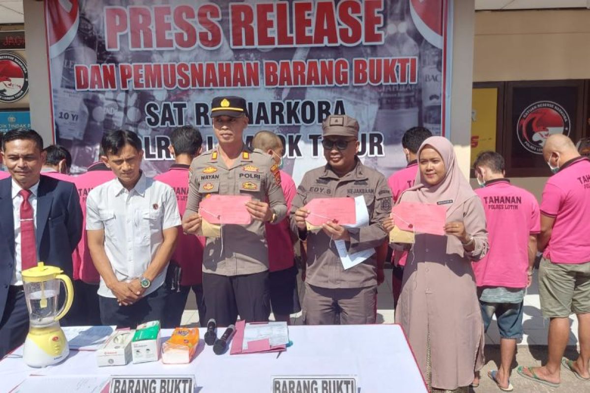 Polres Lombok Timur ungkap 10 kasus narkoba dari operasi antik