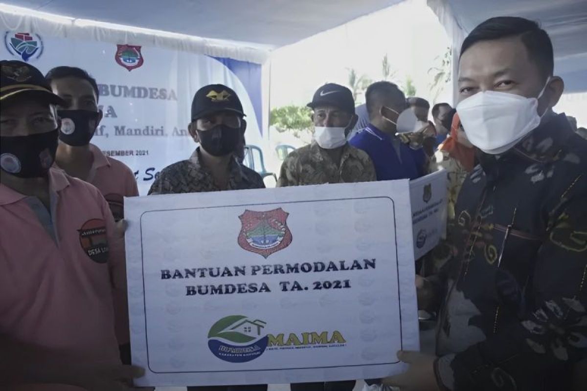 Pemkab-Banggai terima sertifikat hak cipta BUMdes Maima