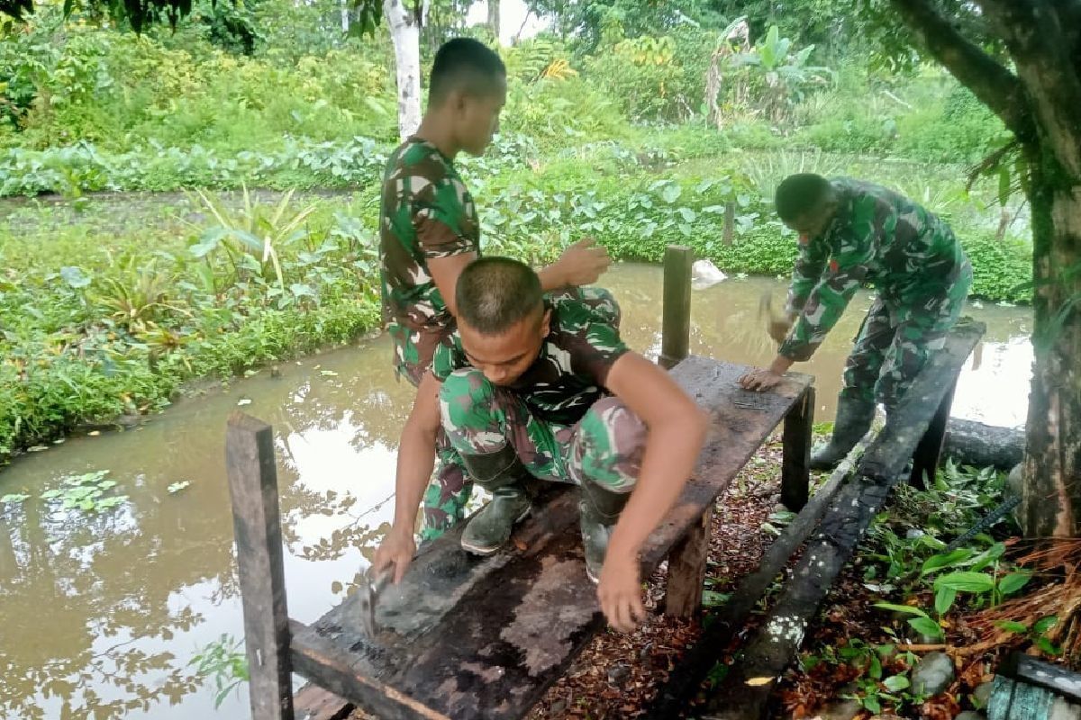 Prajurit TNI  bantu kegiatan Kongregasi Susteran di Nduga