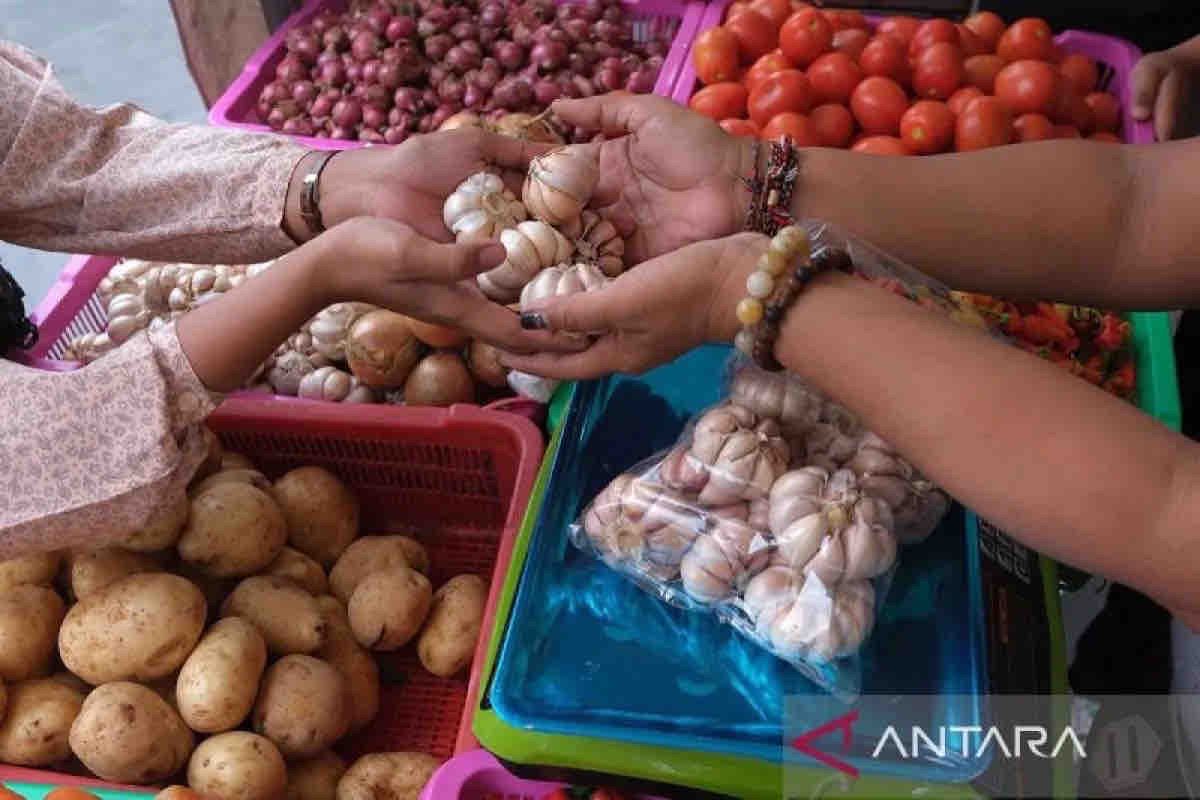 Bapanas mencatat harga Cabai rawit merah naik jadi Rp70.150 per kg