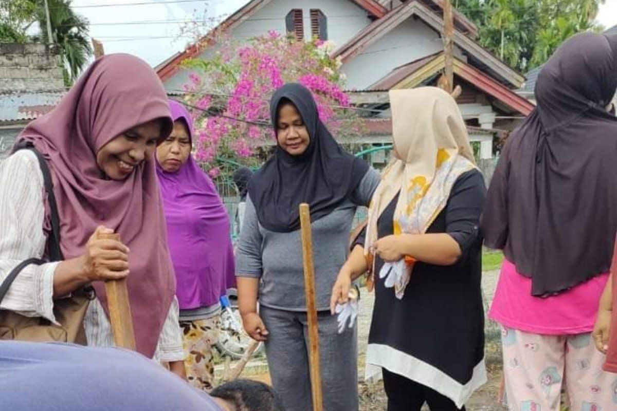 Kades Salo apresiasi semangat KWT Perempuan Kreatif Terang Bulan Salo