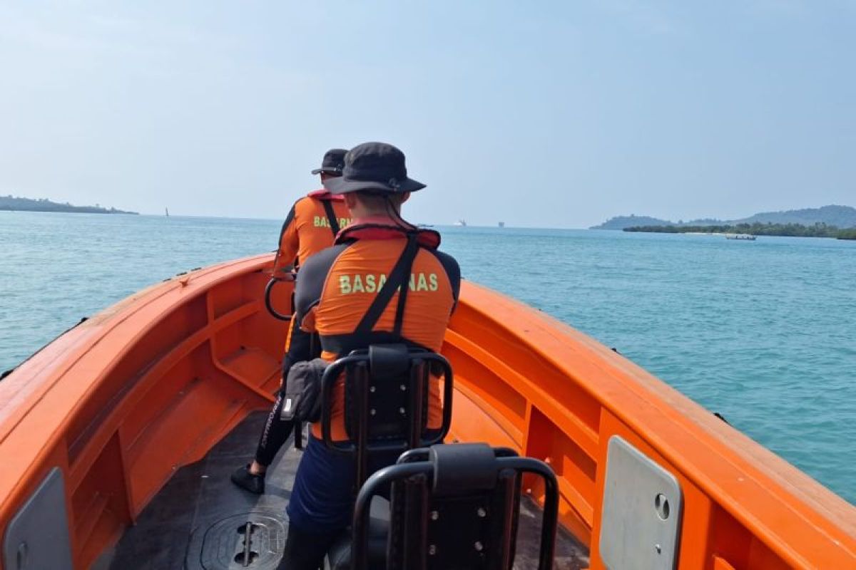 Tim SAR gabungan cari nelayan hilang di perairan laut Lampung Selatan