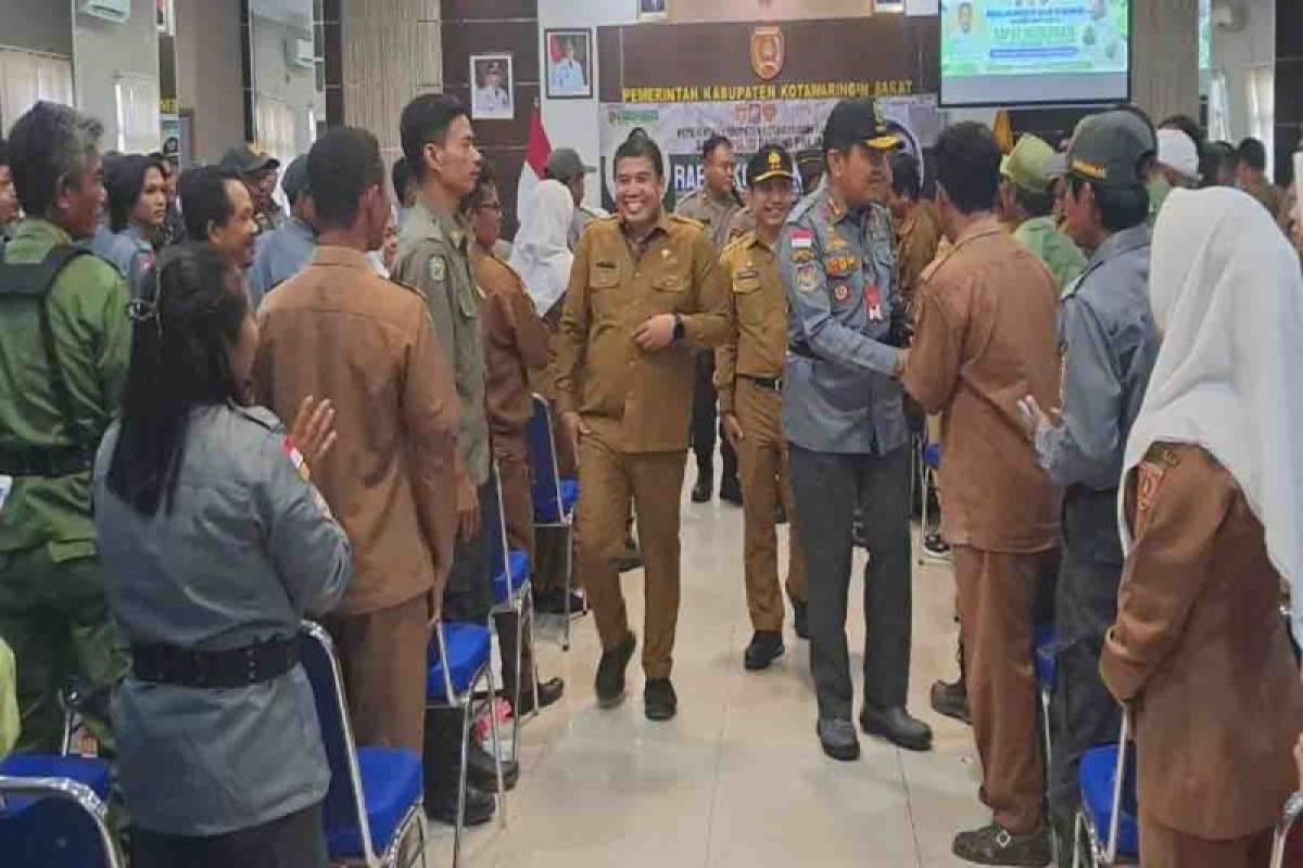 Pj Bupati Kobar: Satlinmas ikut berperan menjaga keamanan dan ketertiban umum