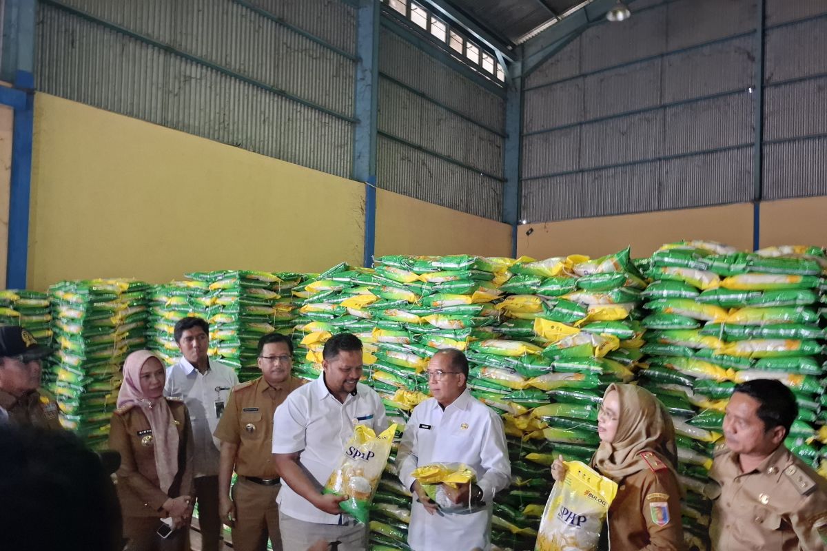 Pj Gubernur Lampung minta Bulog jaga stabilitas harga beras tingkat petani