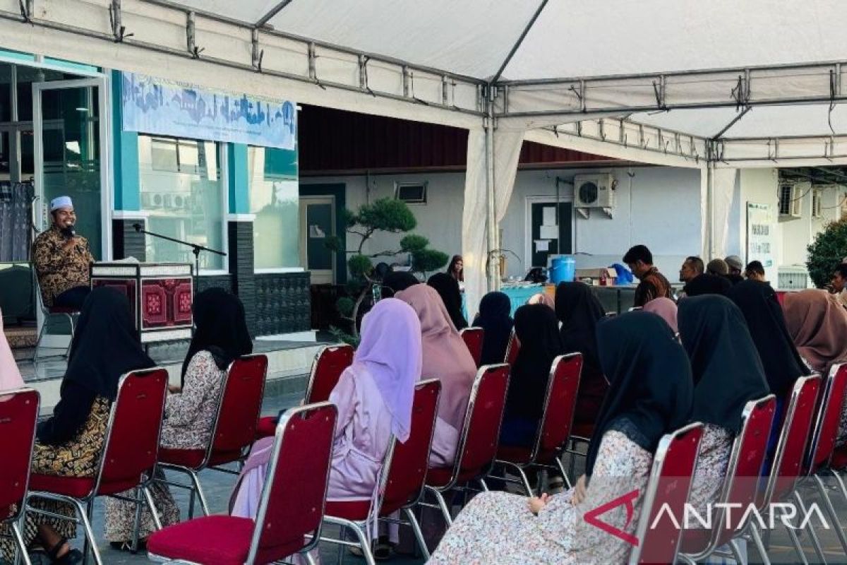 Capai kinerja excellent, PLN Payakumbuh berbagi sukacita dengan 31 Anak Yatim