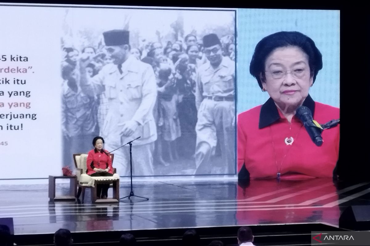 Megawati selalu bela Soekarno bukan karena ayahnya tapi karena pejuang