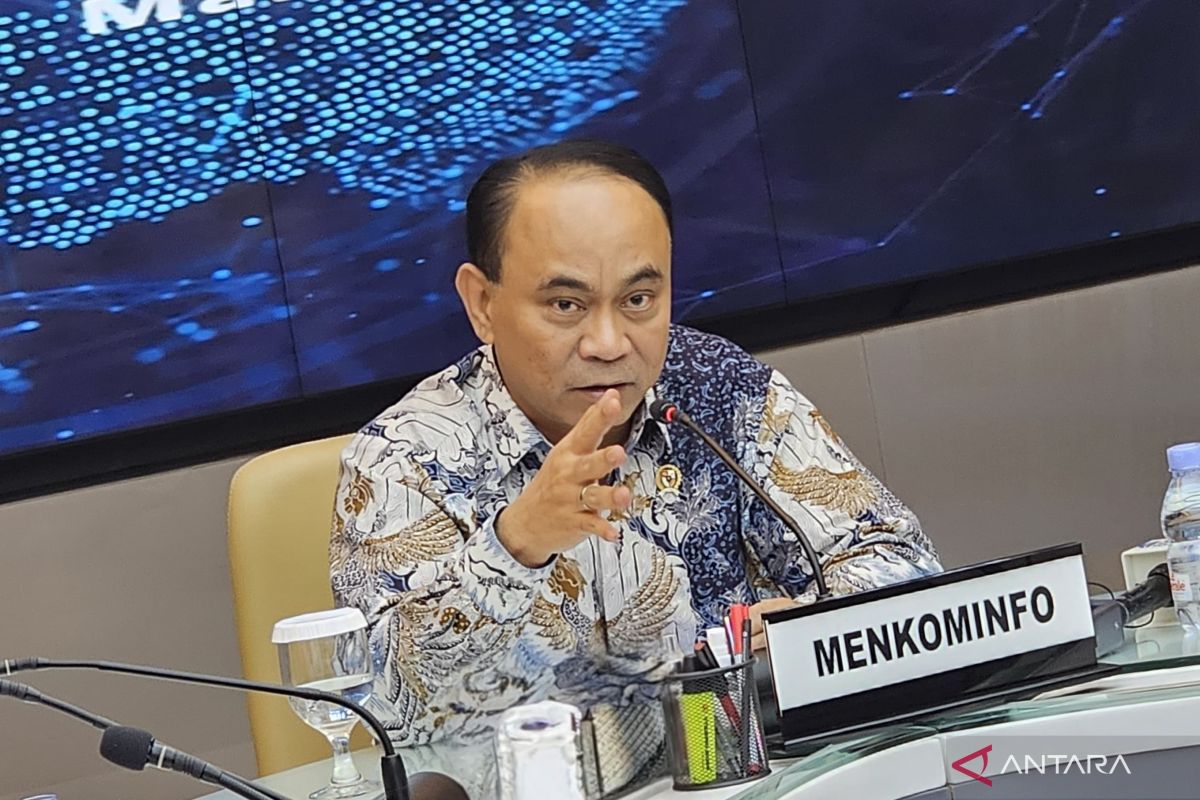 Pemerintah membatasi transfer pulsa Rp1 juta/hari tekan transaksi judi online