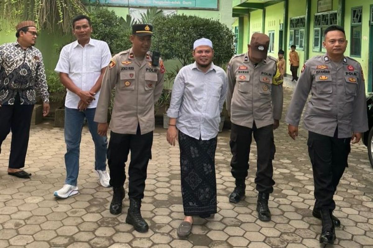 Polisi dan ulama di Lombok Barat perkuat kondusifitas menjelang Pilkada