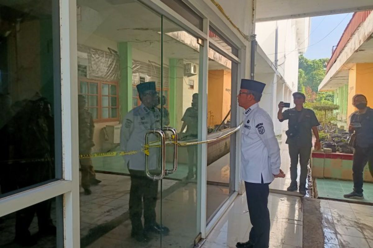 Penyebab masih misteri, Polres OKU periksa lima saksi  kasus kebakaran kantor bupati