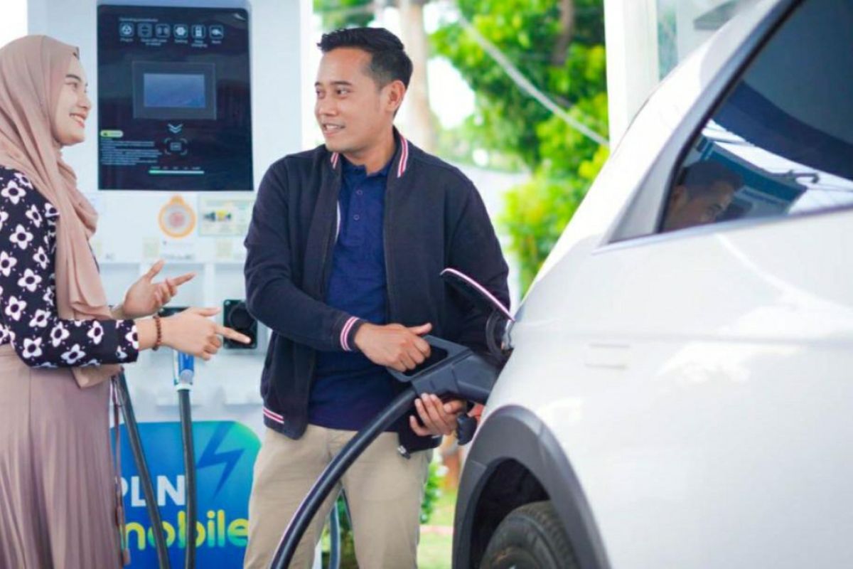 PLN terus genjot penambahan "Charging Station" kendaraan listrik di berbagai daerah