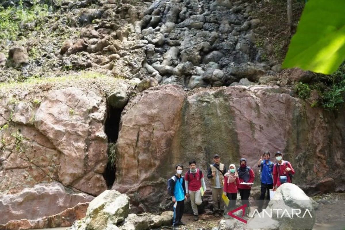 Pemerintah temukan 13 situs warisan geologi skala internasional di Kebumen, Jateng