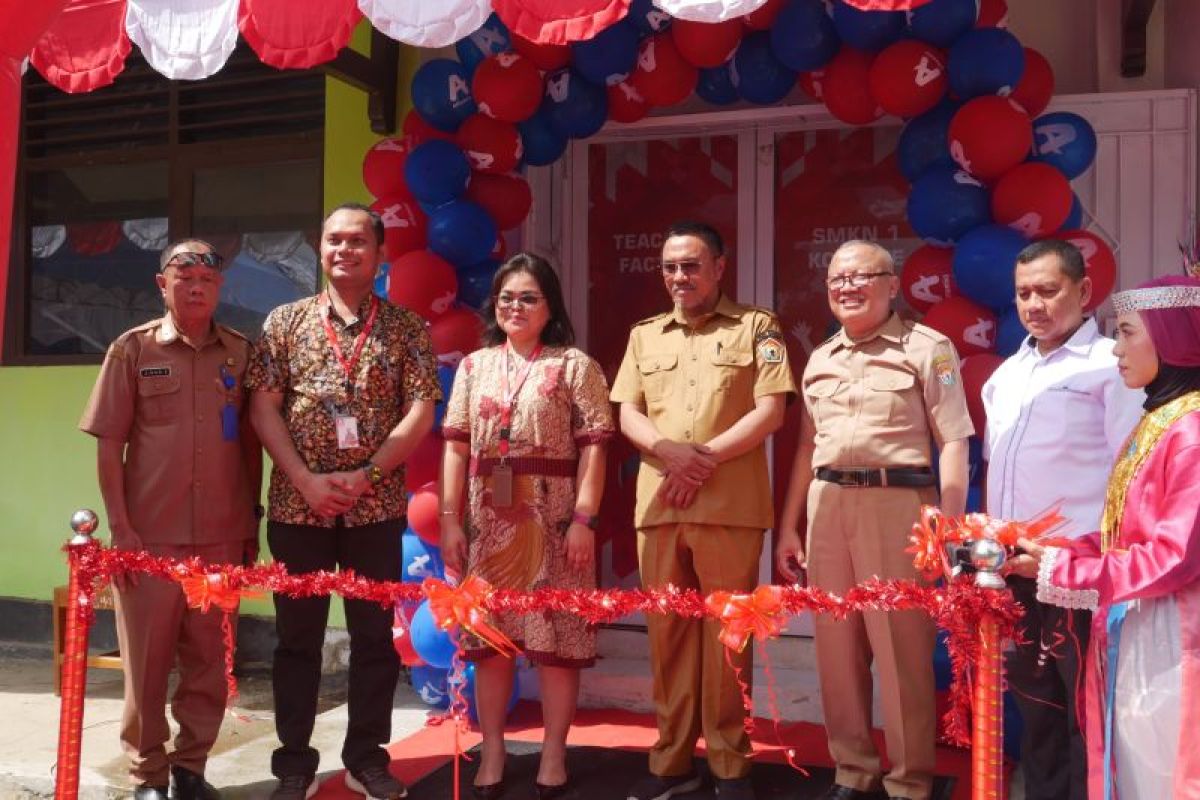 Alfamidi resmikan 'teaching factory calass' di SMKN 1 Konawe