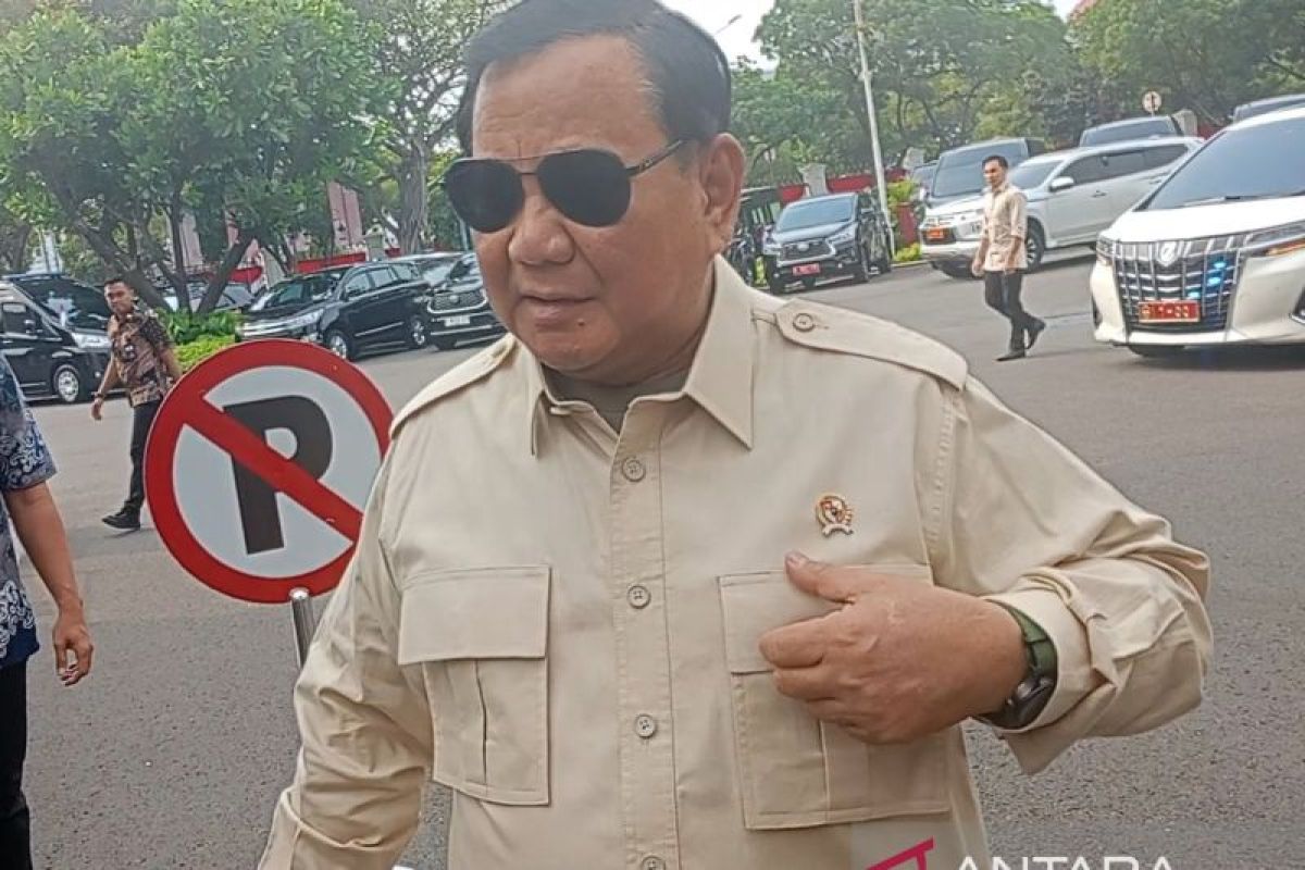 Prabowo laporkan hasil kunjungan ke luar negeri kepada Jokowi