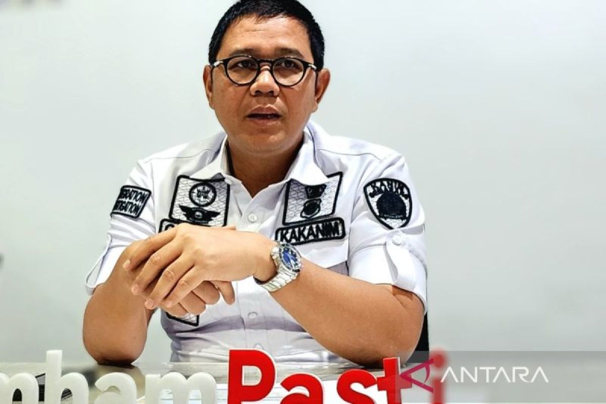 Ratusan permohonan paspor ditunda, diduga untuk PMI nonprosedural