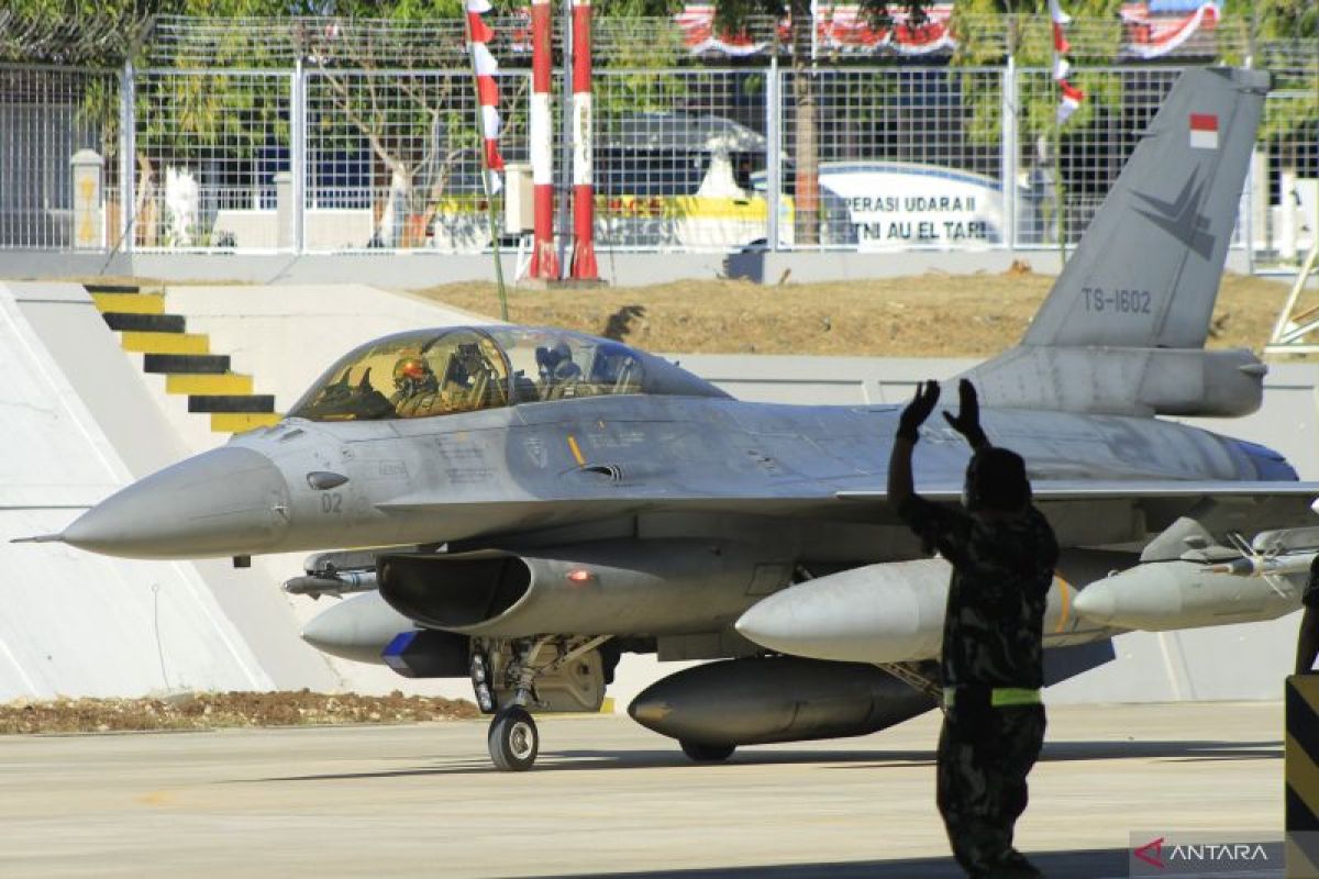 Air Force plans to set  El Tari Airport as fighter jet base