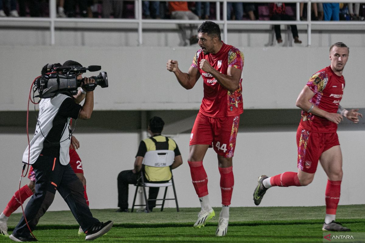 Liga 1 Indonesia - Trigol Gustavo Almeida bawa Persija menang 3-0 atas Barito Putera