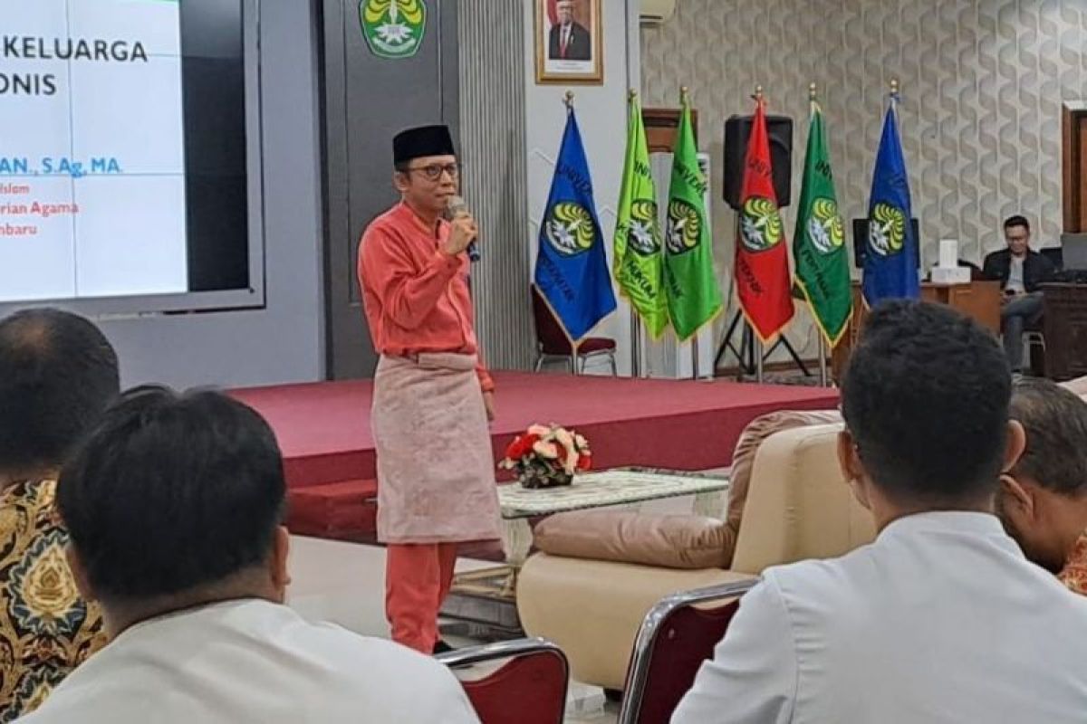 Kanwil Kemenag Riau bekali 150 mahasiswa Unri hindari pernikahan dini