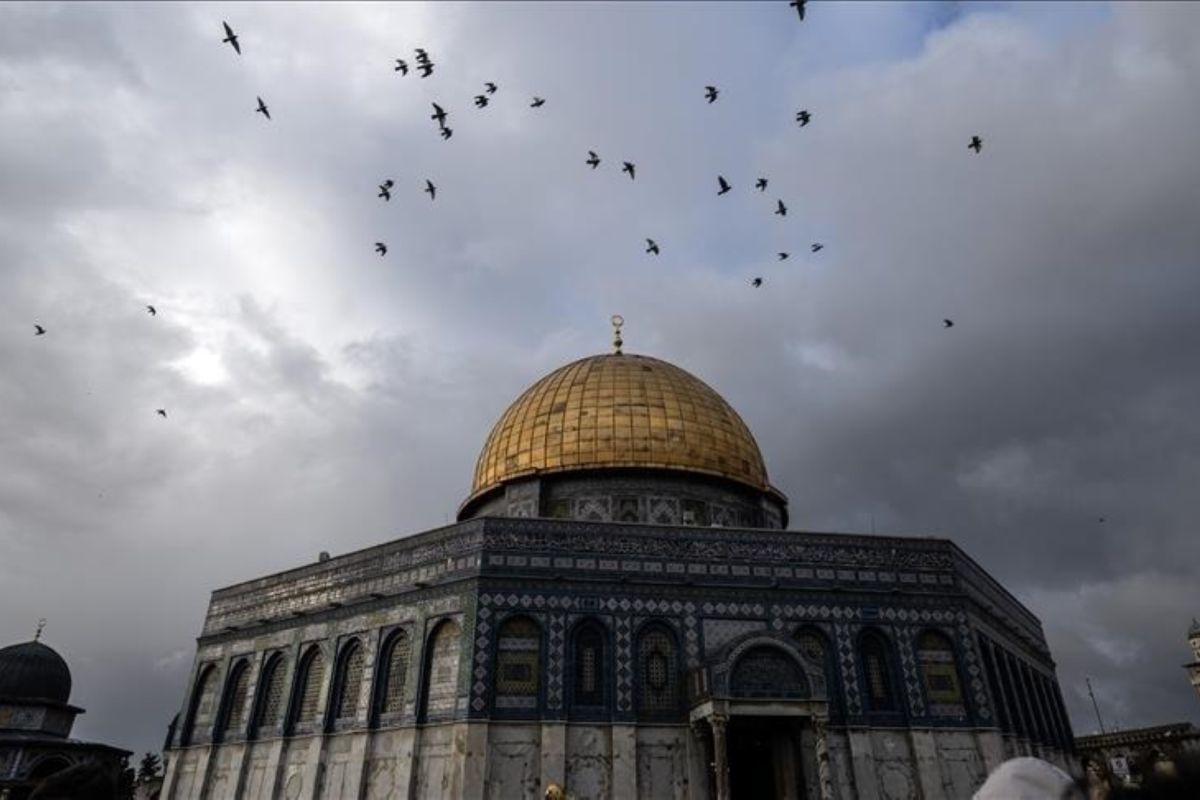 Serombongan pemukim ilegal Israel menyerbu Al-Aqsa