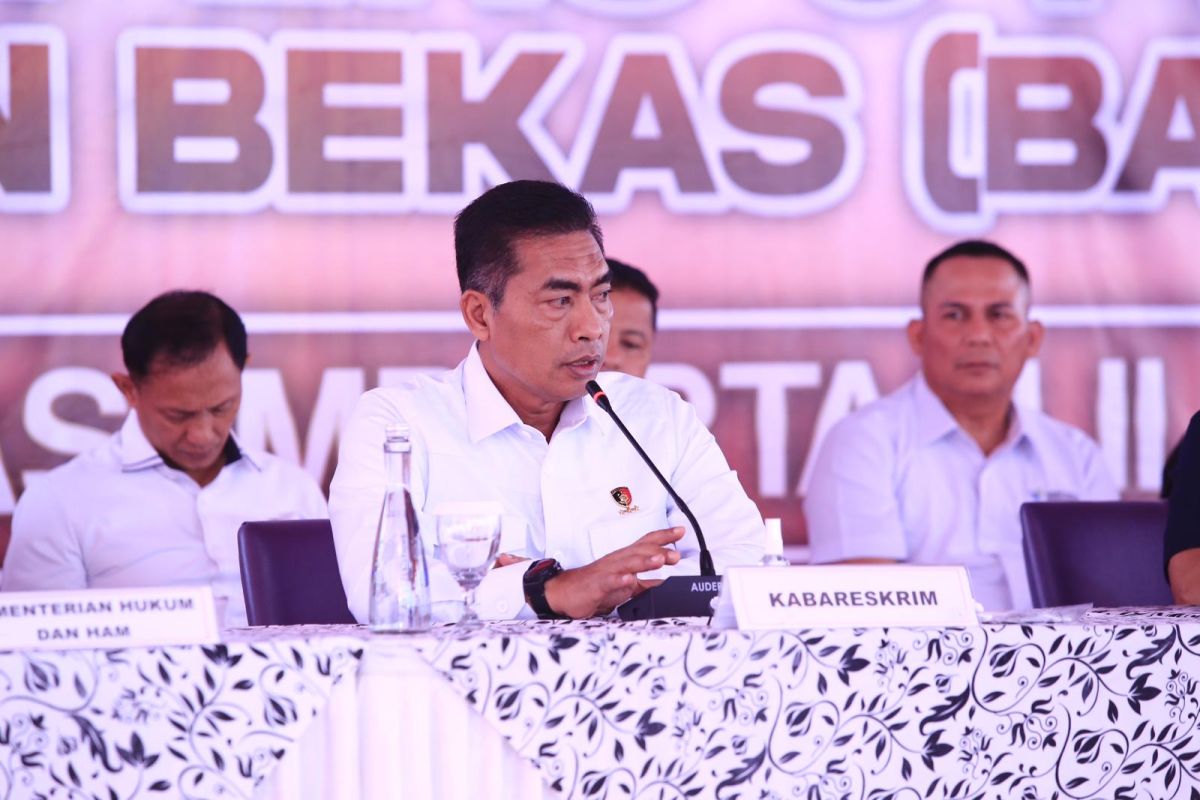 Bareskrim Polri sita 1.883 bal pakaian "cabo" untuk selamatkan UMKM