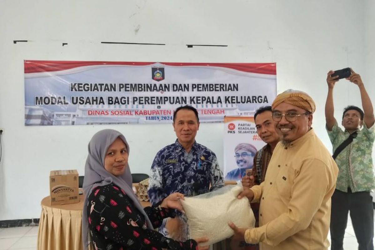 Alhamdulillah!! Puluhan janda di Lombok Tengah diberi modal usaha