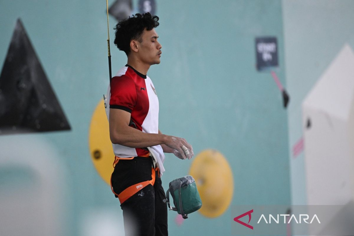 Olimpiade Paris 2024: Atlet Indonesia Veddriq melaju perempat final panjat tebing