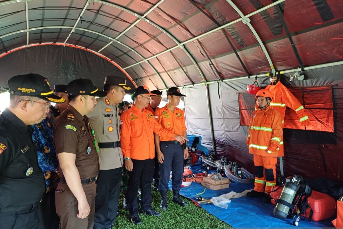 BPBD OKU  siagakan enam mobil tanki untuk padampan api karhutla