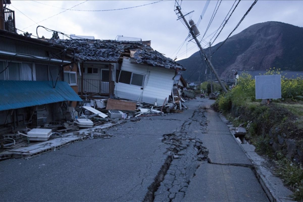 Gempa 7,1 magnitudo terjadi di lepas pantai tenggara Pulau Kyushu Jepang