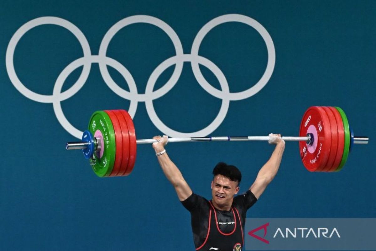 Presiden bangga Rizki jadi lifter pertama RI raih emas di Olimpiade Paris 2024